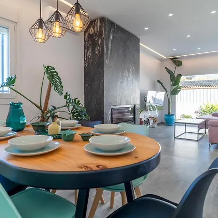 3 Bedroom Awesome In Chiclana De La Fronter 別荘 チクラナ・デ・ラ・フロンテーラ